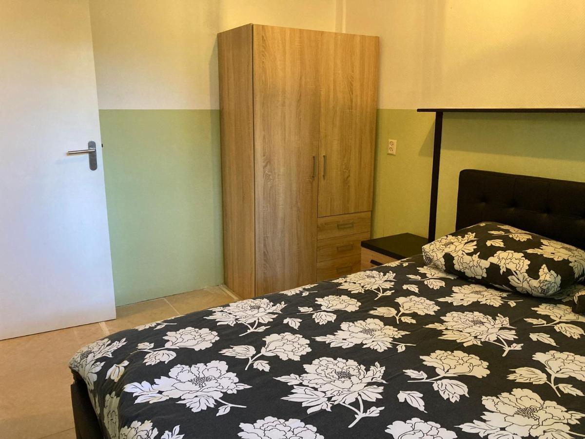 Het Karnhuis Schoondijke Bagian luar foto